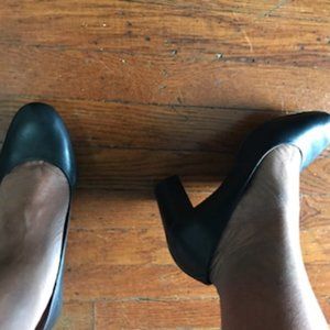 Women's Black Pumps